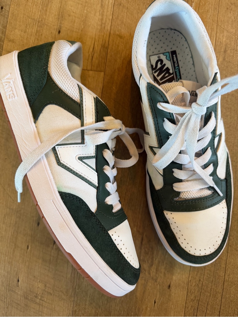 Vans Lowland CC Varsity